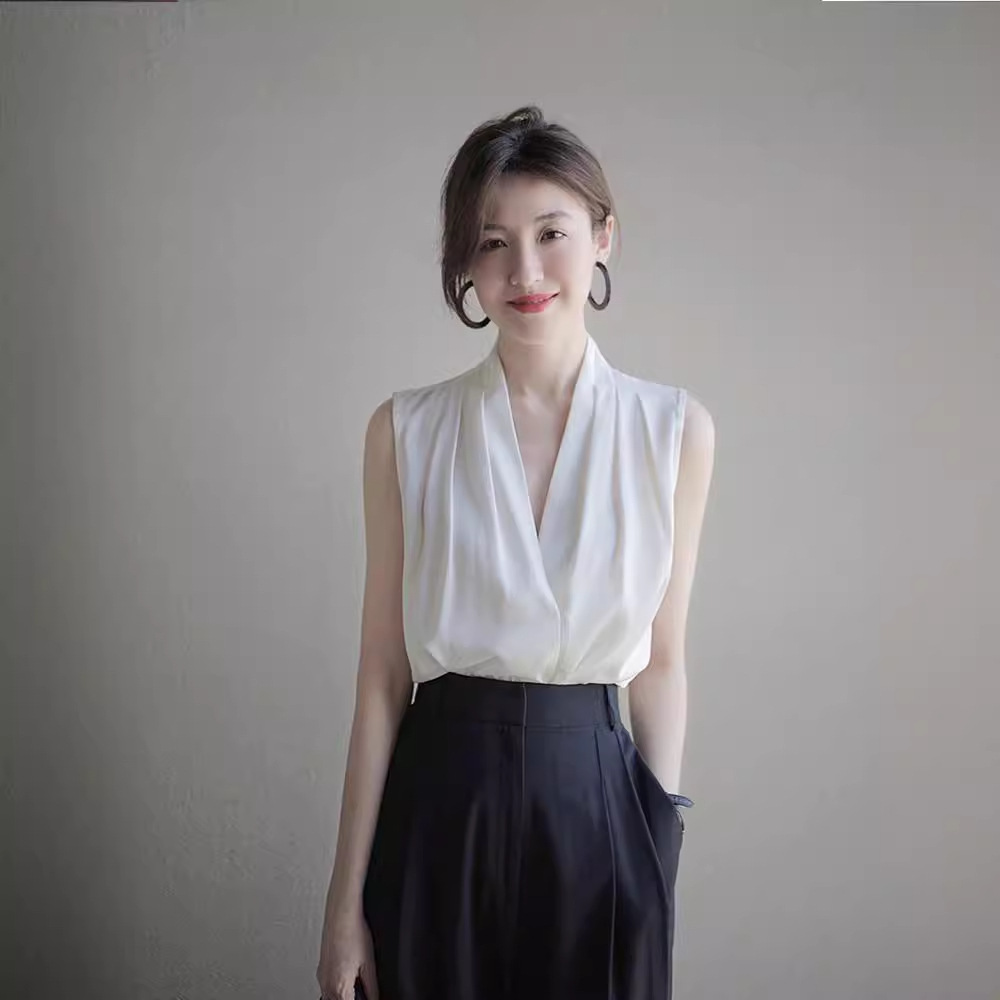 缎面仿真丝v领吊带背心女夏季西装内搭醋酸无袖衬衣挂脖纯色上衣