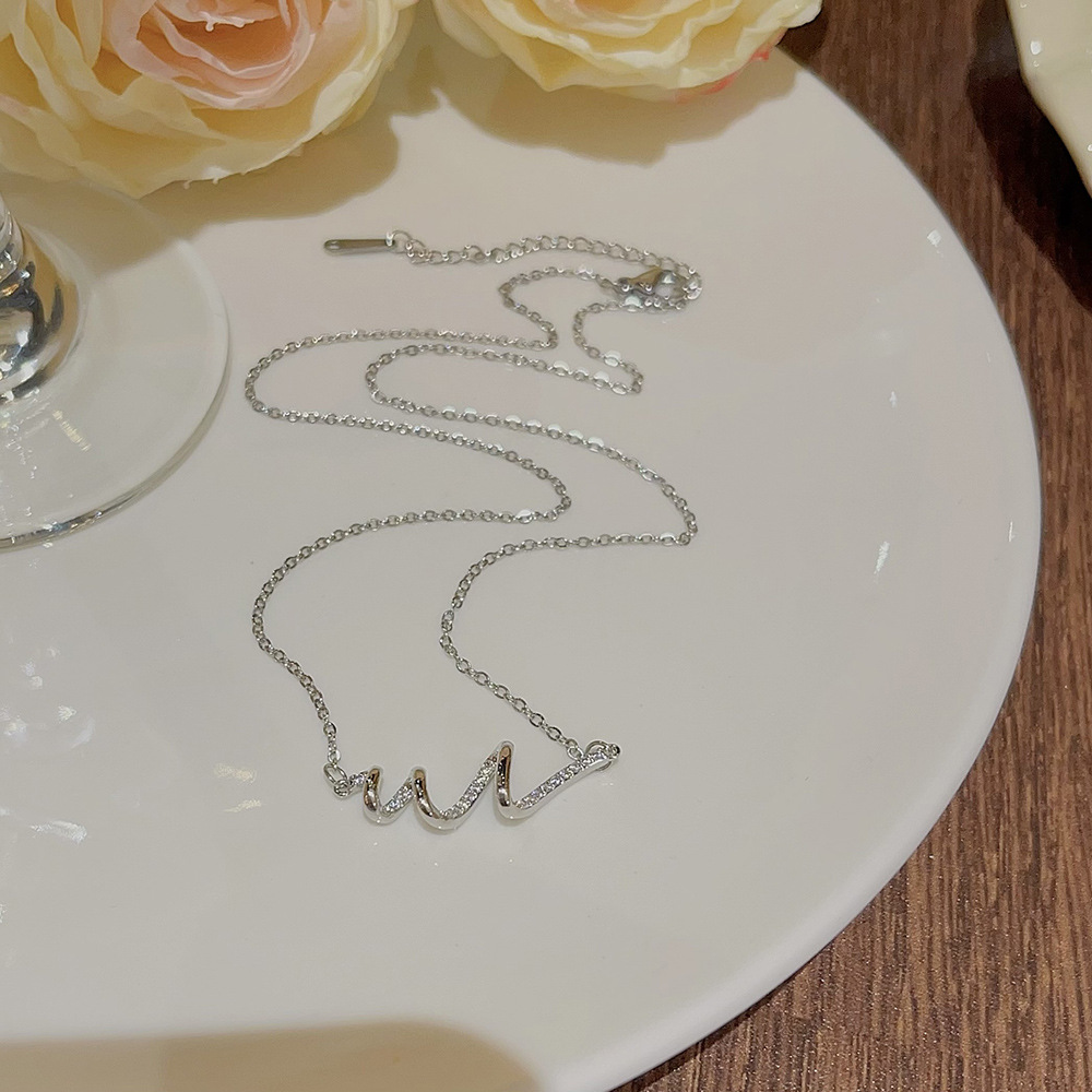 Girls under the moon titanium steel white shellfish new national style design sense niche clavicle chain female fashion temperament neck chain