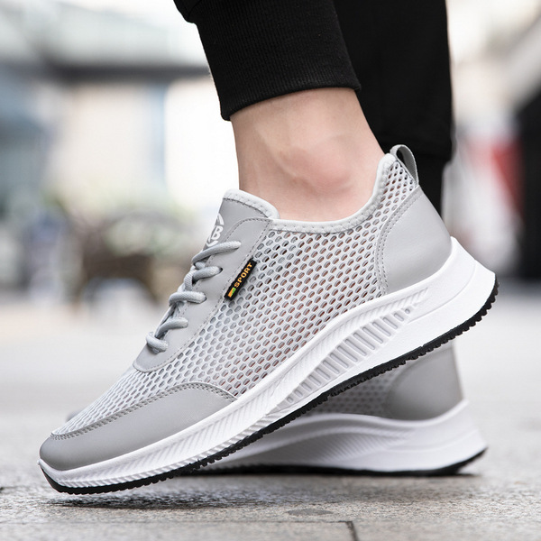 wear-resistant breathable shoes