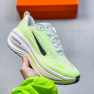 ��˾��VOMERO 18����ܲ�Ь��Ů���Ú�|��Ь�R����͸�⽡����Ь