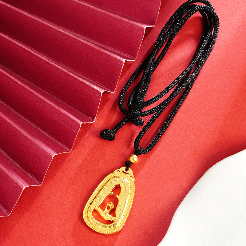 Arena antigua de oro estilo nacional bendición mano Guanyin Collar chapado en oro de los hombres y las mujeres de estilo antiguo de la joyería de oro de imitación colgante todo partido vivo caliente