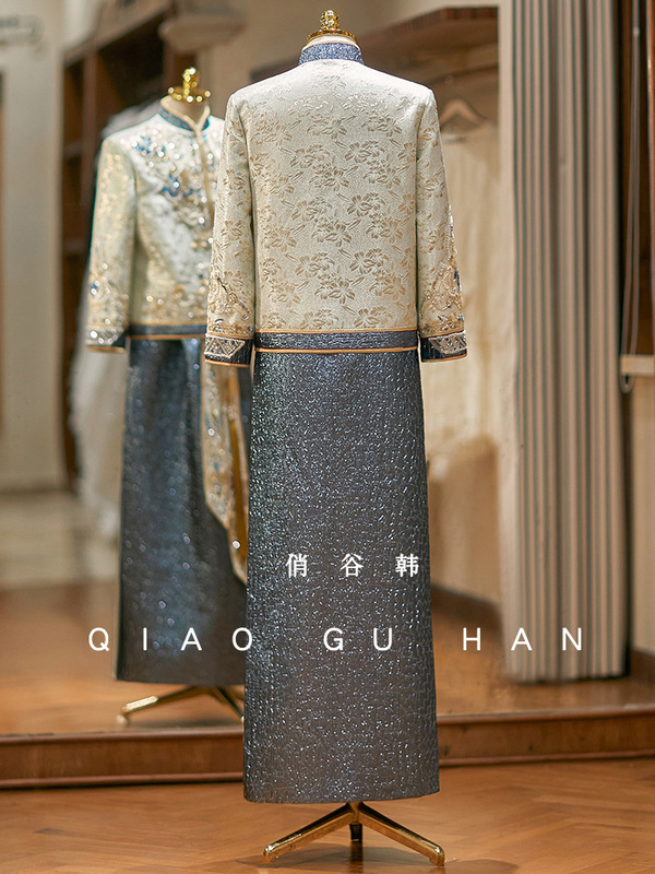 秀禾服男士2025年新款浅色夏季结婚中式新郎服宽松大码高端敬酒服|undefined