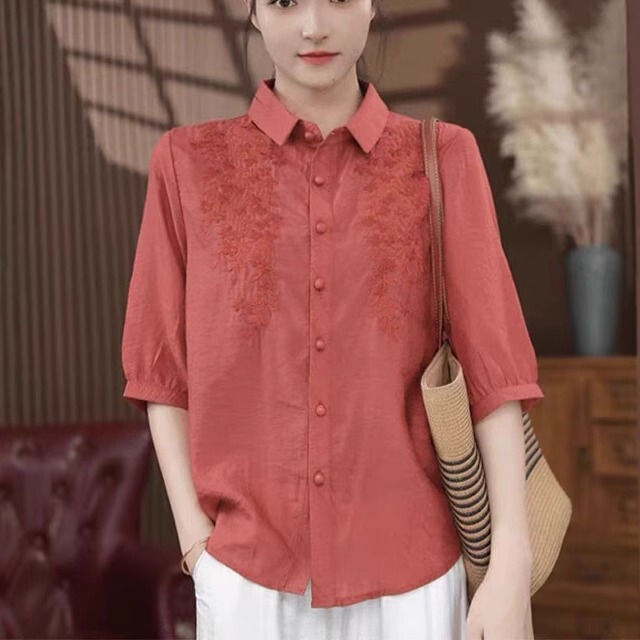 Age-Reducing Mother's Embroidered Polo Collar Shirt Short-Sleeved Top for Women 2025 Mother's Loose Slimming Look Western Style Shirt
