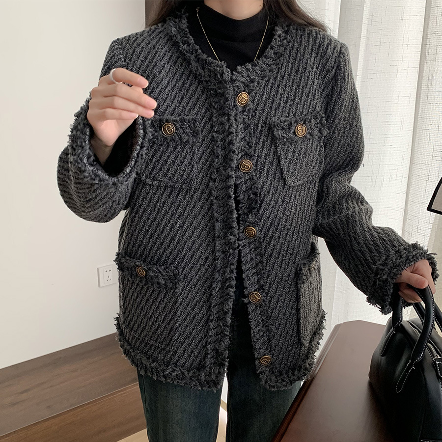 Li Zhiqi's Temperament Socialite Xiaoxiang Jacket Winter Loose Slimming White Duck Down Light Down Jacket230855