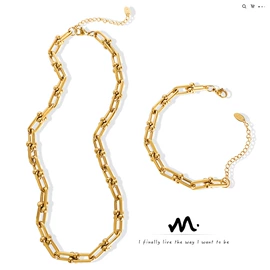 项链;耳环;戒指