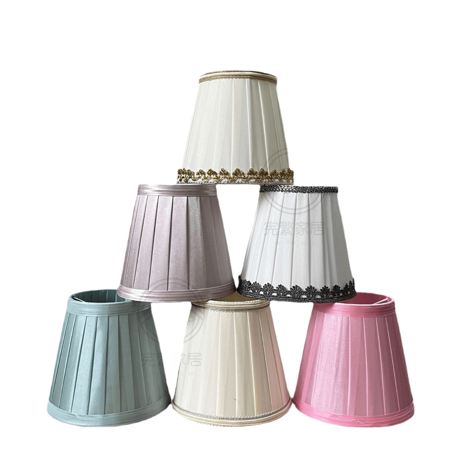 Ventas directas de fábrica arte simple color sólido tela hecha a mano pantalla de lámpara plisada accesorios de lámpara clip burbuja estilo europeo luz de lujo