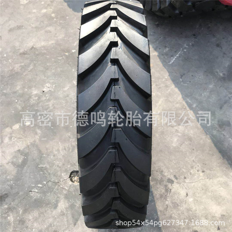 Neumático agrícola del tractor que camina 600-12-14-16 650/750-16 neumático de la espiga