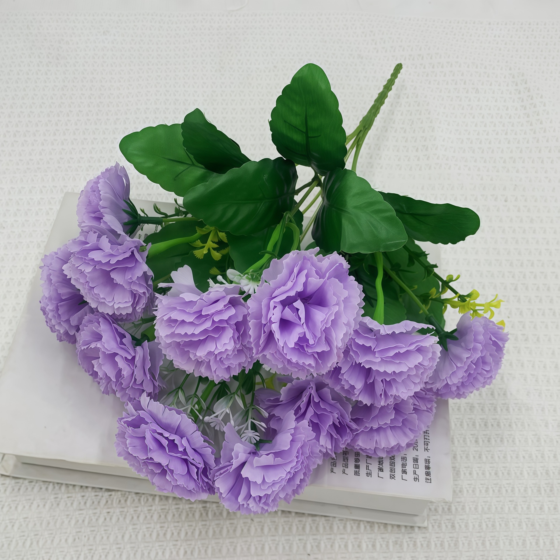 순수한 연한 보라색