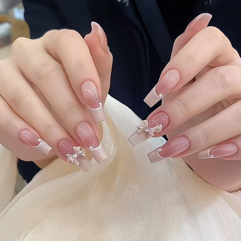 Sweet and Pure Temperament Nail Stickers Wearable Nail Art French Bow Fake Nail Wearable Nail Pieces 24 Finished Products