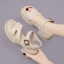 厚底粗跟高级感罗马时尚凉鞋女夏季外穿2024新款女士一字带女鞋子