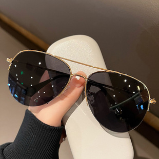 飞织一脚蹬女鞋