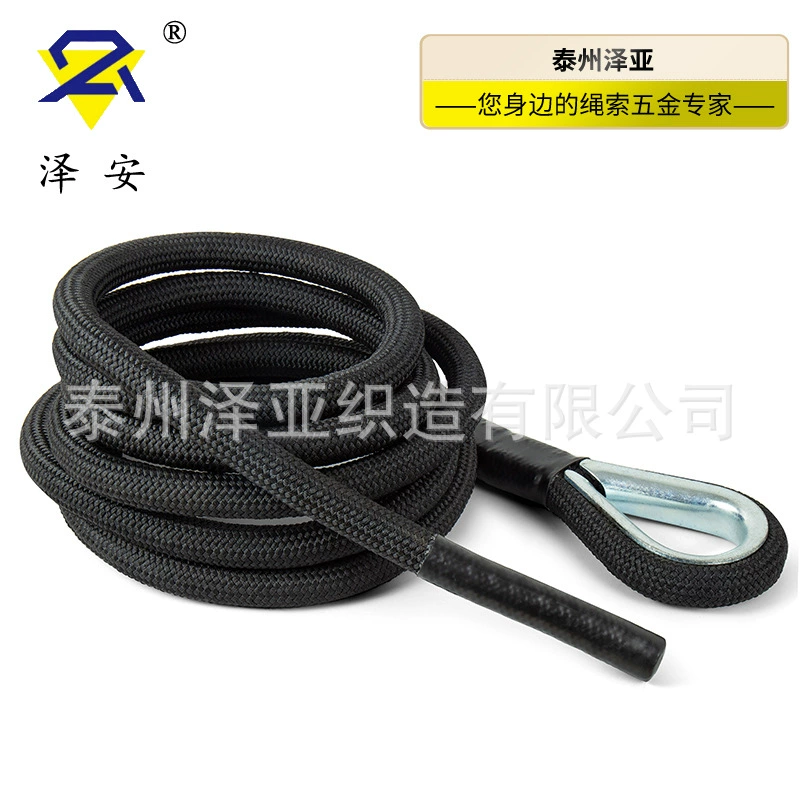 Вертолет спускается с помощью нейлонового спуска