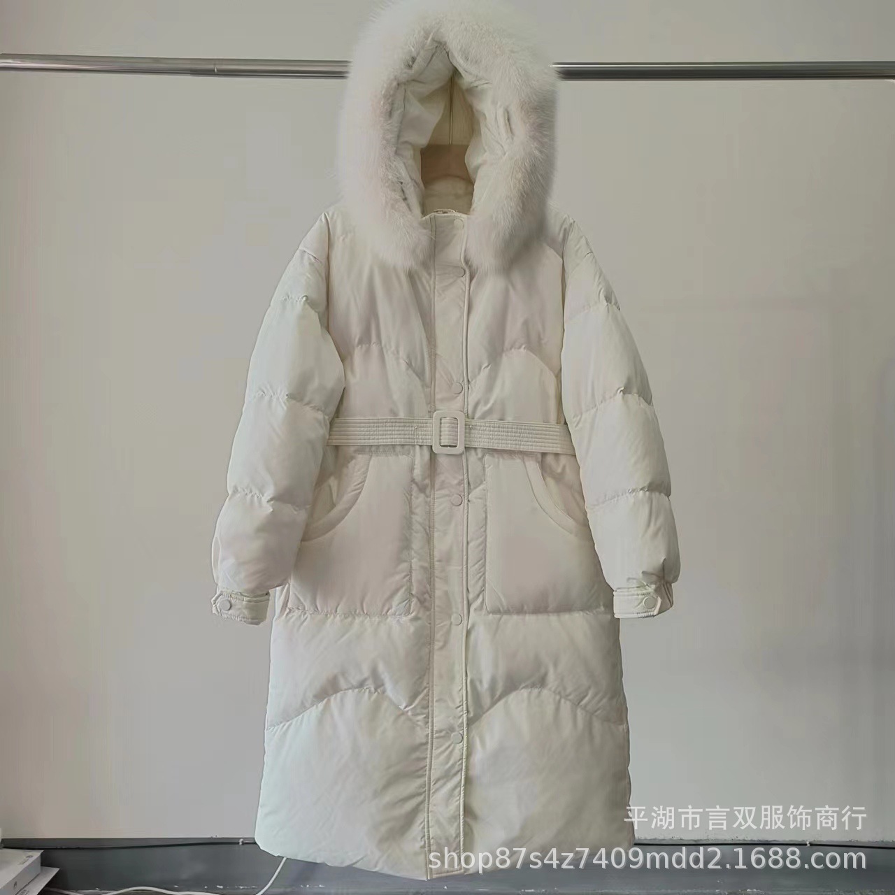 2023女冬季新款中长款奶呼呼白鸭绒羽绒服韩版连帽带毛领保暖外套