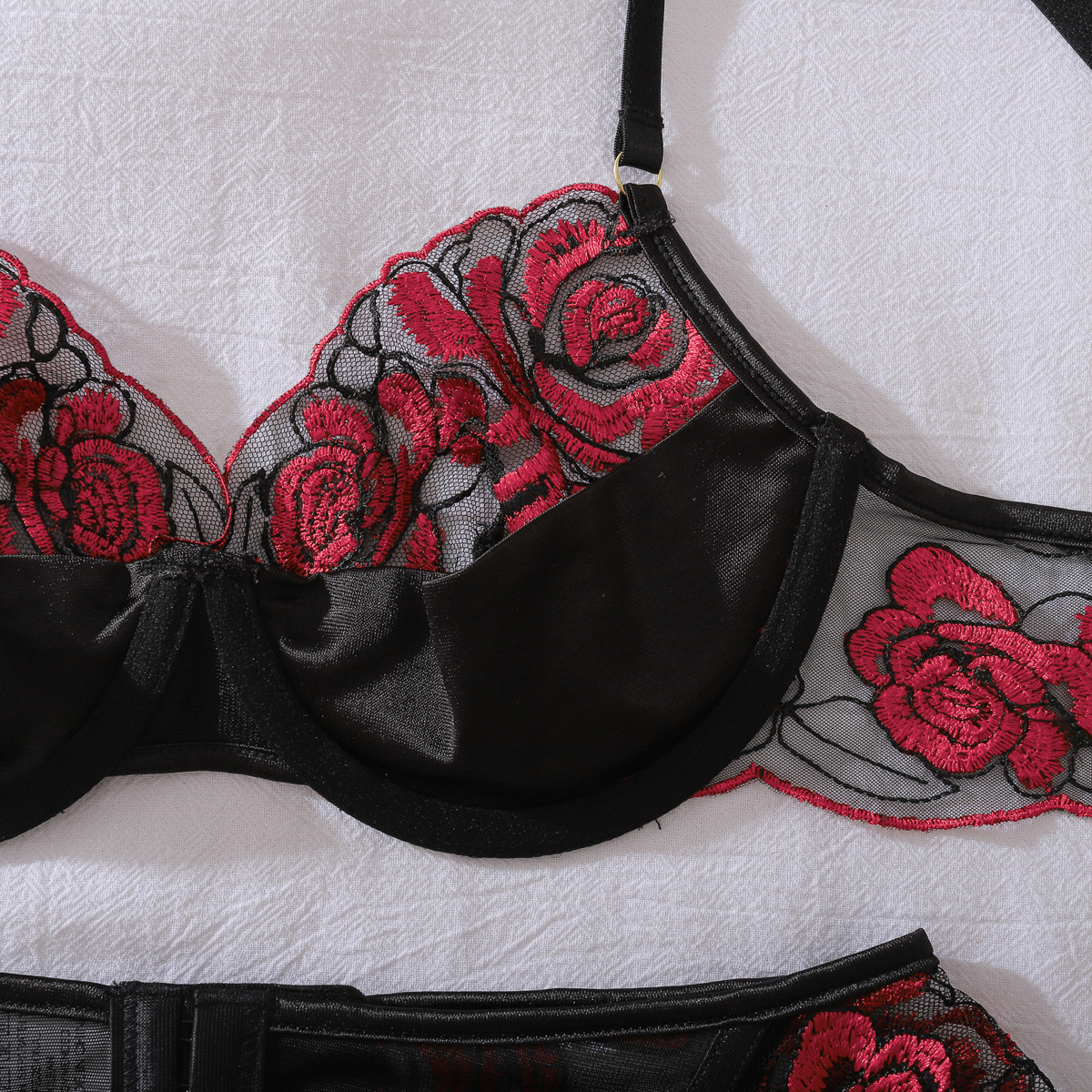 XZ4672A Black Red (8).jpg