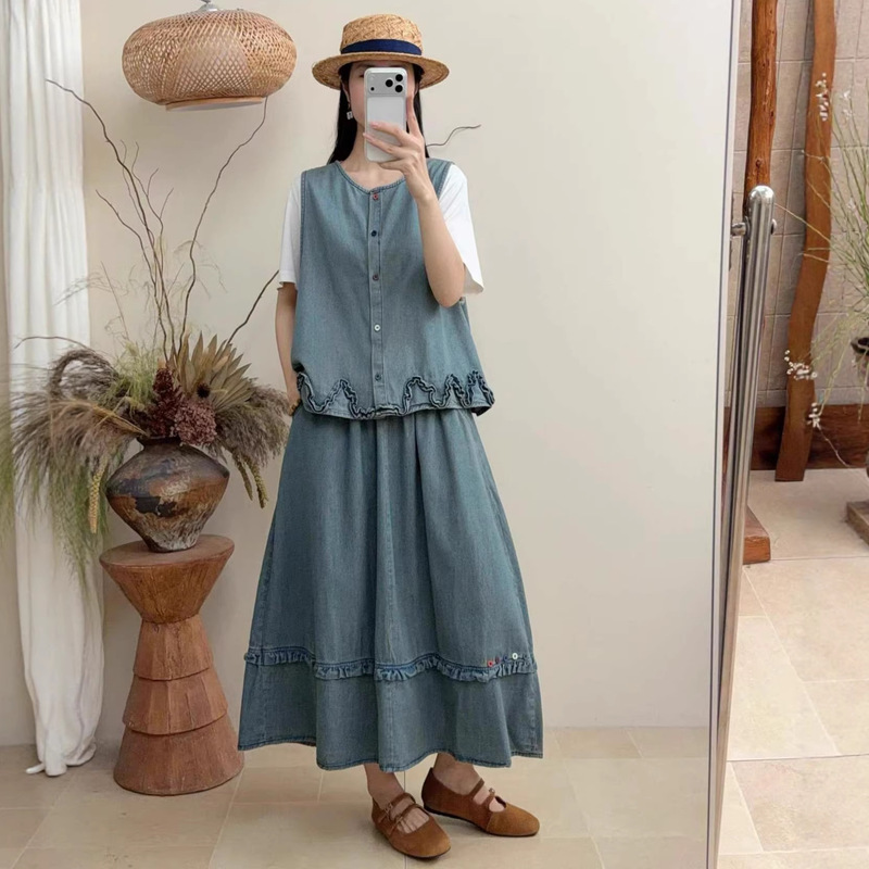 Summer New Korean-Style Women's Outfit: Round-Neck Denim Vest with Ruffled Edges and Elastic Waist Skirt, Slimming and Casual Summer New Korean-Style Women's Outfit: Round-Neck Denim Vest with Ruffled Edges and Elastic Waist Skirt, Slimming and Casual