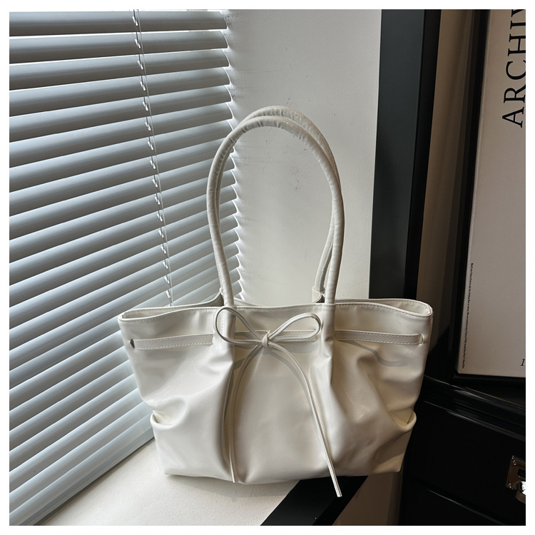 Fashionable and gentle style bowknot tote bag for women, simple retro large-capacity commuter handbag, versatile shoulder bag for women