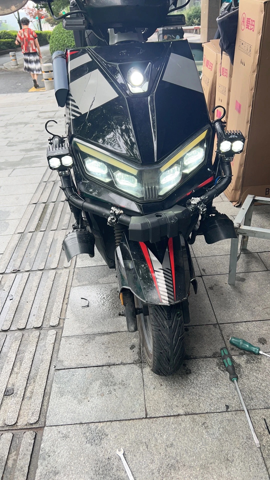 Cross-Border 60W Ultra-Bright Yellow and White High/Low Beam Led Spotlight for Electric Vehicles, Motorcycle Modification, and Delivery Services