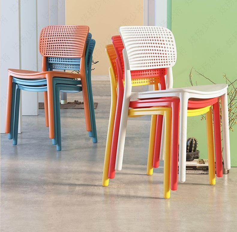 Plastic chair with backrest, dining chair with added thickness, minimalist modern adhesive stool, desk for studying, home use, Nordic dining chair, restaurant chair