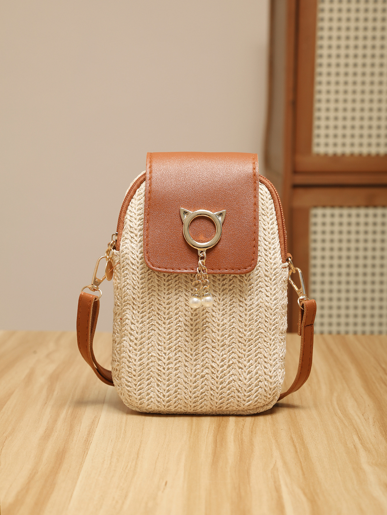 Trendy Straw Mobile Phone Pearl Tassel Bag