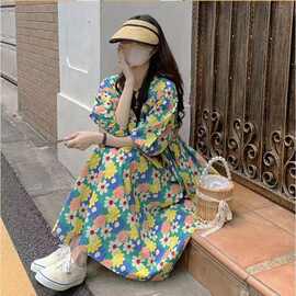 法式复古碎花连衣裙夏季女2026新款茶歇宽松泡泡袖遮肉长款A字裙