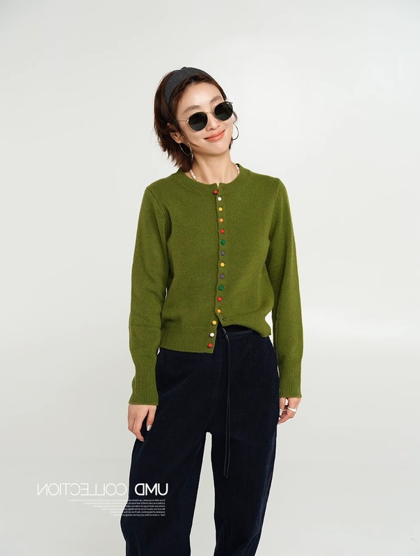 多盘彩扣设计/时髦宽松百搭软糯26支羊毛内搭打底针织开衫女|undefined