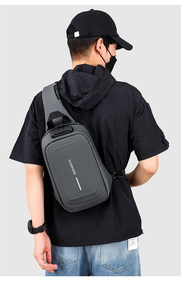 2024 Spring Sports chest backpacks, cross-border wholesale USB charging port bags, men's crossbody bags, fashionable single-shoulder bags undefined