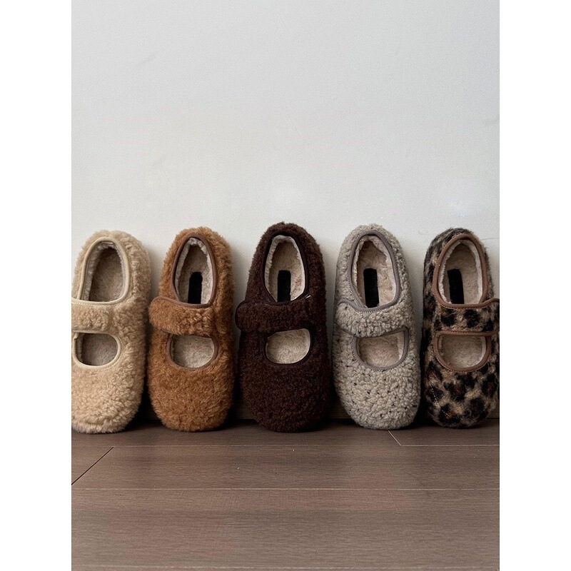 Mary Jane shoes for women, 2025 new fashion versatile round-toe Velcro closure warm flat fur-lined shoes Mary Jane shoes for women, 2025 new fashion versatile round-toe Velcro closure warm flat fur-lined shoes