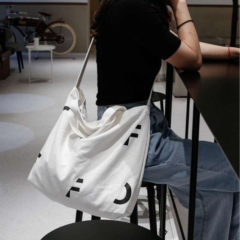 现货帆布包女学生斜挎简约通勤大容量包包小众手提棉布袋子托特包|undefined