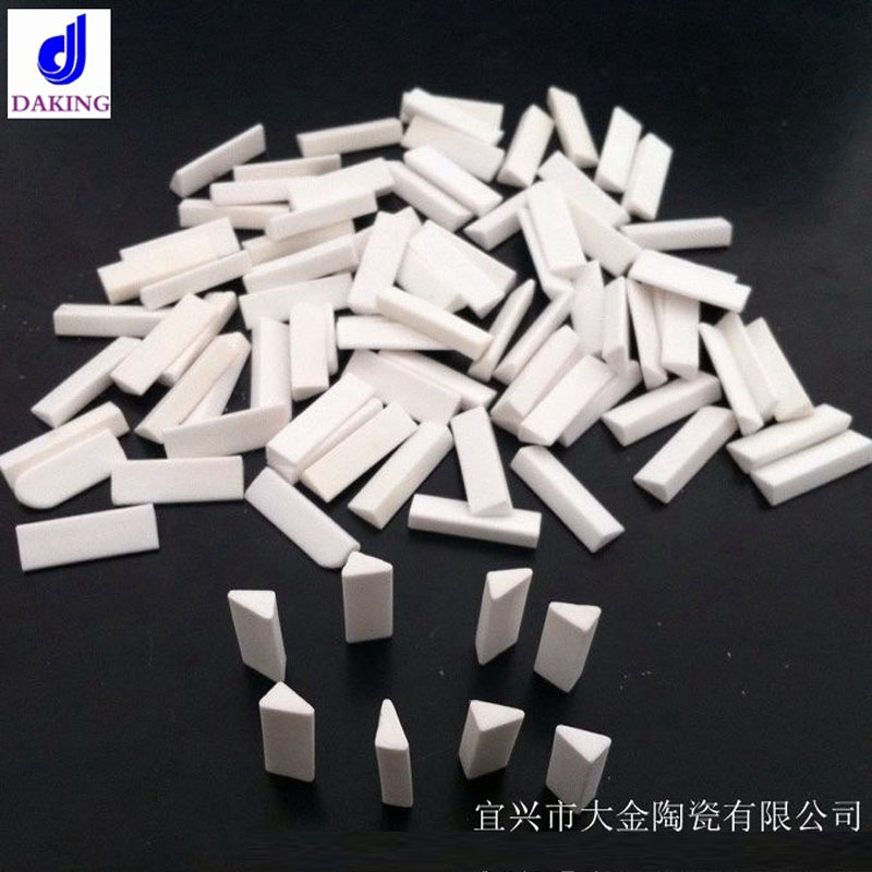 氧化铝陶瓷 供应各类陶瓷刀片 陶瓷片 氧化铝陶瓷陶瓷产品