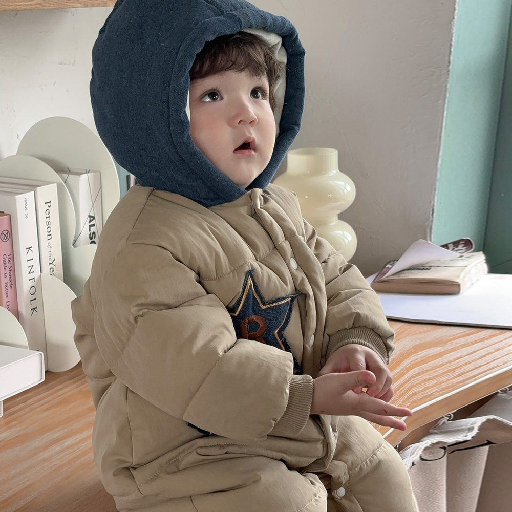 Mono de bebé Ropa de invierno más ropa de salida acolchada de terciopelo 0-2 años de edad, traje de escalada para bebé, engrosamiento y calidez, una pieza de moda 1