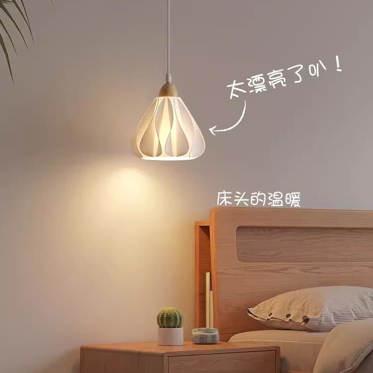French retro small chandelier bedside chandelier log cream wind master bedroom atmosphere light porch aisle high-level sense