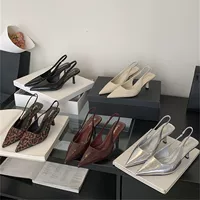 Summer sandals with a strap low-cut, internet celebrity