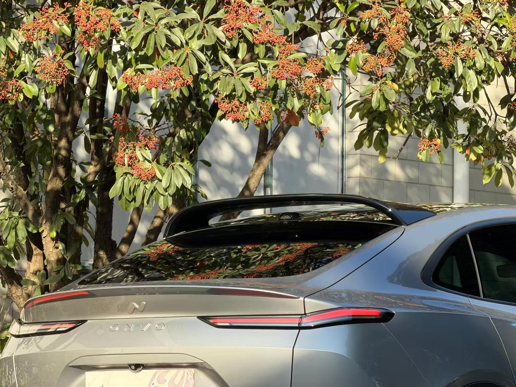 Suitable for 26 Models of Ledao L60, Abs No-Drill Original Car Style Sports Rear Wing, Glossy Black Version, Special Modification Parts