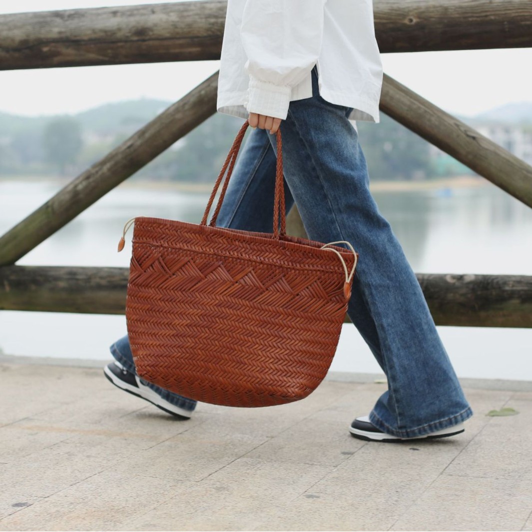 2026 French Top Grain Cowhide Basket Bag Hand-Woven Women's Tote Bag Versatile Commuter Shoulder Bag - Thumbnail 2