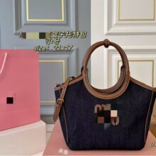 �����¿�С��ͨ�ڴ������߼��Еr�Іμ�����б��Ů�����ذ�ُ���