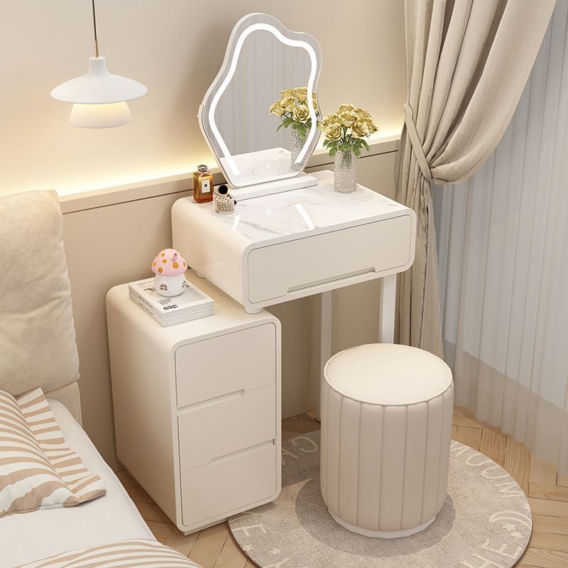 흰색 소형 아파트 - 일반 측면 캐비닛 - 전체 패키지로 배송됨