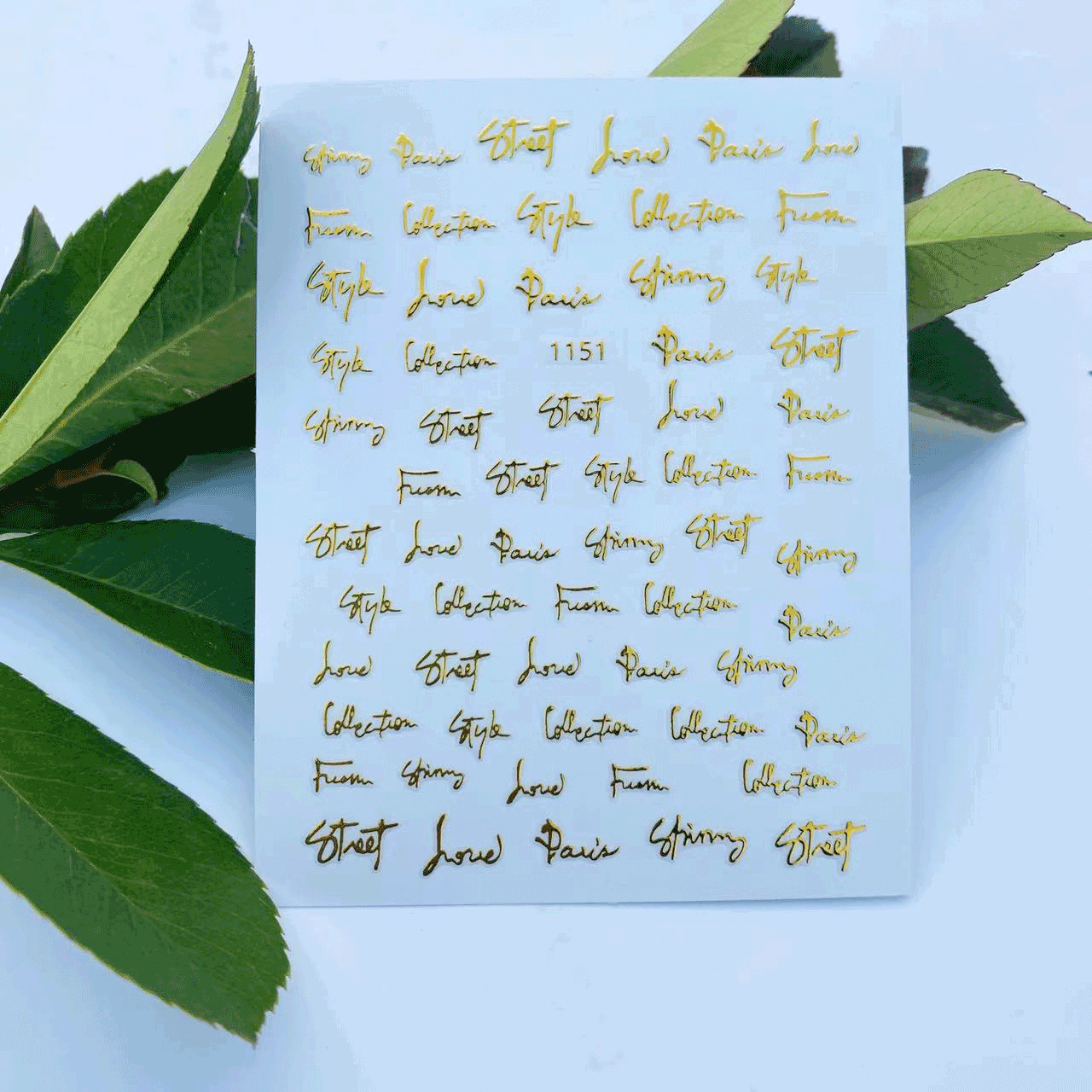 네일 아트 스티커 금박 영문자 DIY 가능 작은 장식 광택 네일 스티커 3D 접착 네일 장식 편광