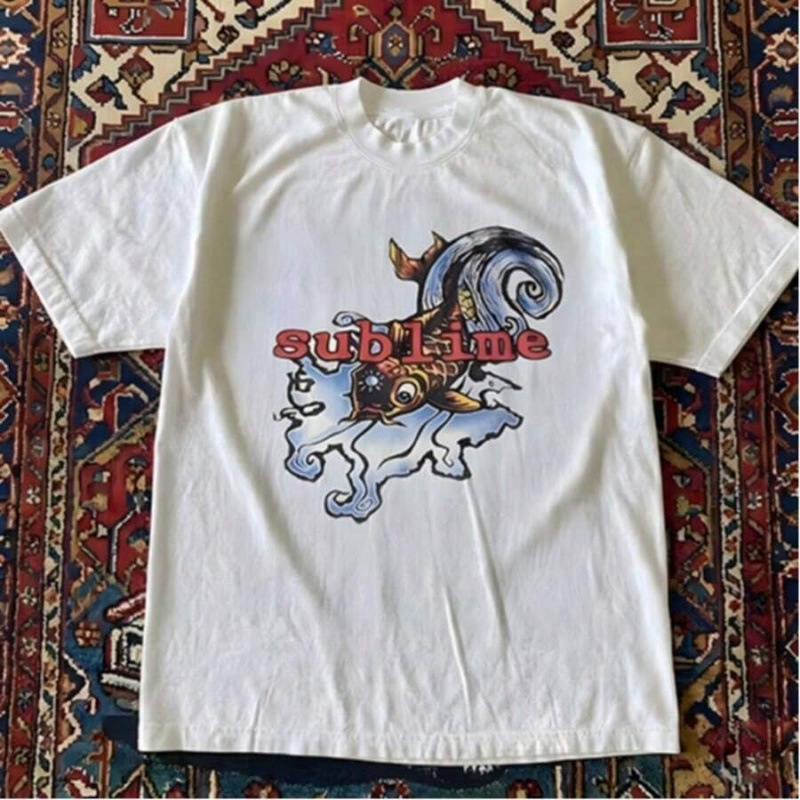 Men Vintage Sublime Koi Fish Wave Graphic Tee, Retro Ska Punk Men Vintage Sublime Koi Fish Wave Graphic Tee, Retro Ska Punk