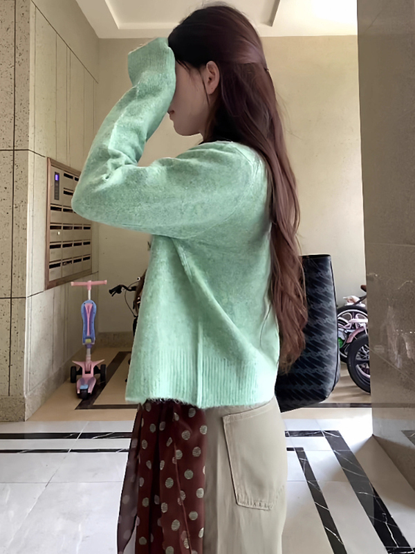 2025新款早秋季绿色软糯针织衫上衣女韩系宽松慵懒风毛衣开衫外套|undefined