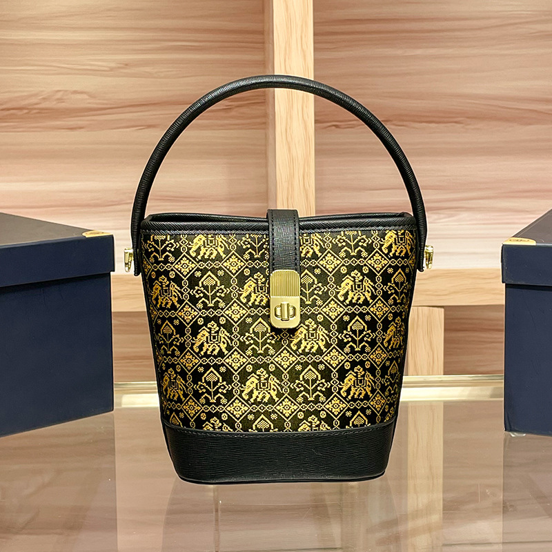 Zhuang Brocade Bag for Women 2026 New Model Mobile Phone Bag Small Crossbody Bag Simple Handbag Color-Blocking Ethnic Style Crossbody Bucket Bag