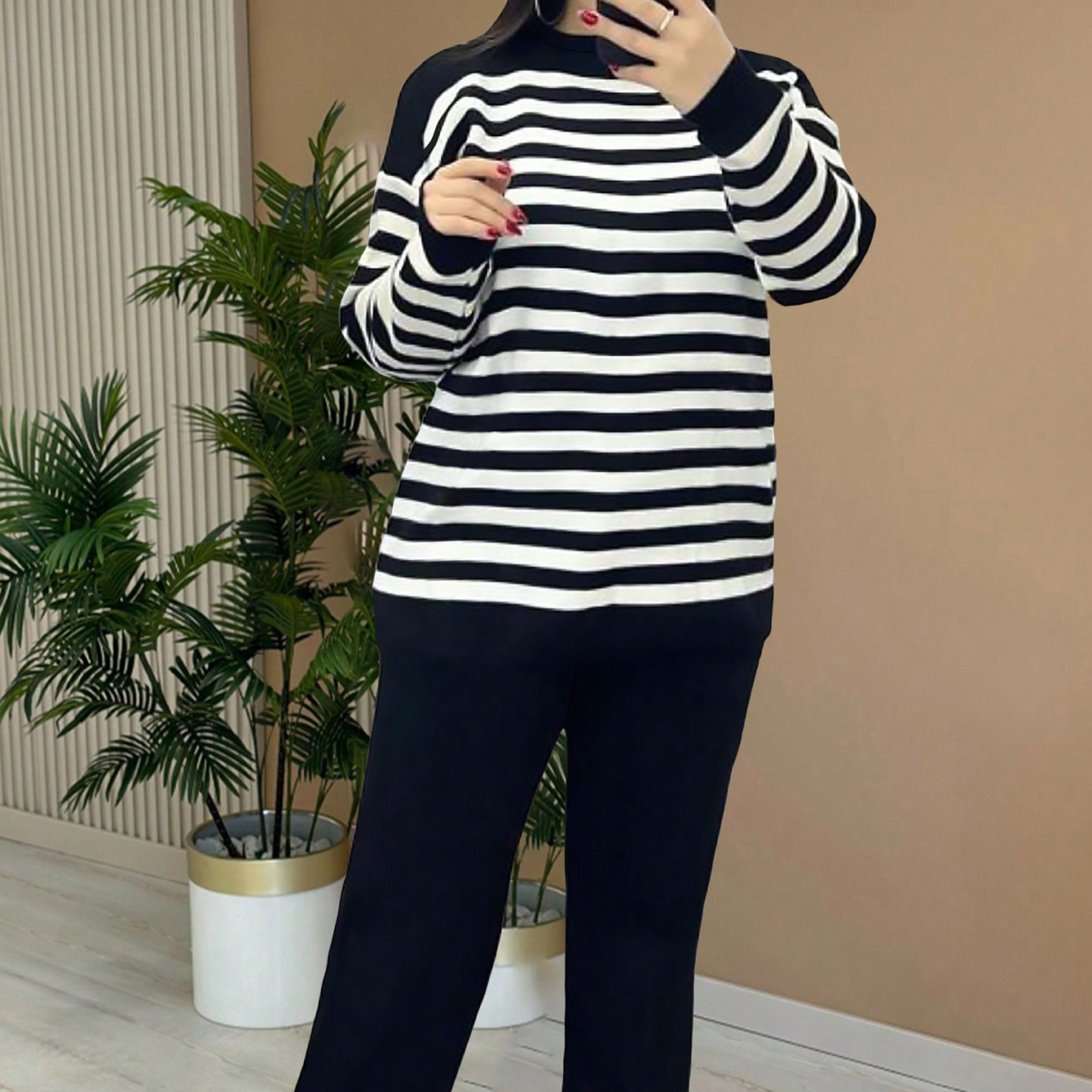 Women's Striped Color Block Two Piece Set Long Sleeve Crew Neck Top with Solid Color Bottom for Spring Autumn Winter_ecoleips.com