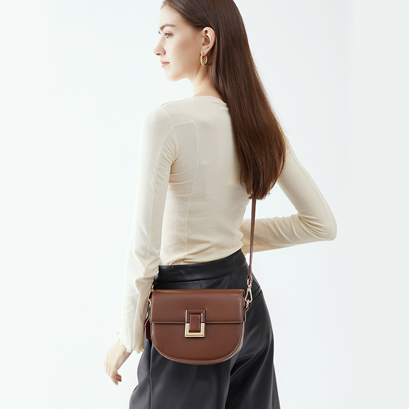 Women's Saddle Bag 2026 New Arrival Crossbody Bag Spring Summer Luxury Genuine Leather Shoulder Bag - Thumbnail 3