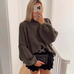 ゆったりとした半高襟通勤風ニットプルオーバーセーター女性