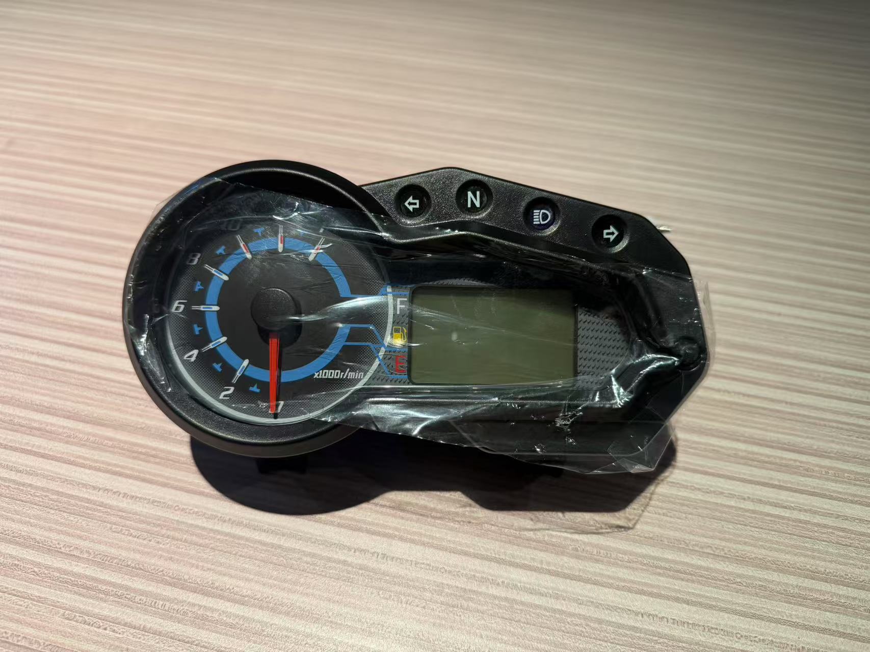 Jinlong Instrument Motorcycle Odometer Speedometer Suitable for Italika150Z, 150Sz Speedometer Waterproof Digital Display