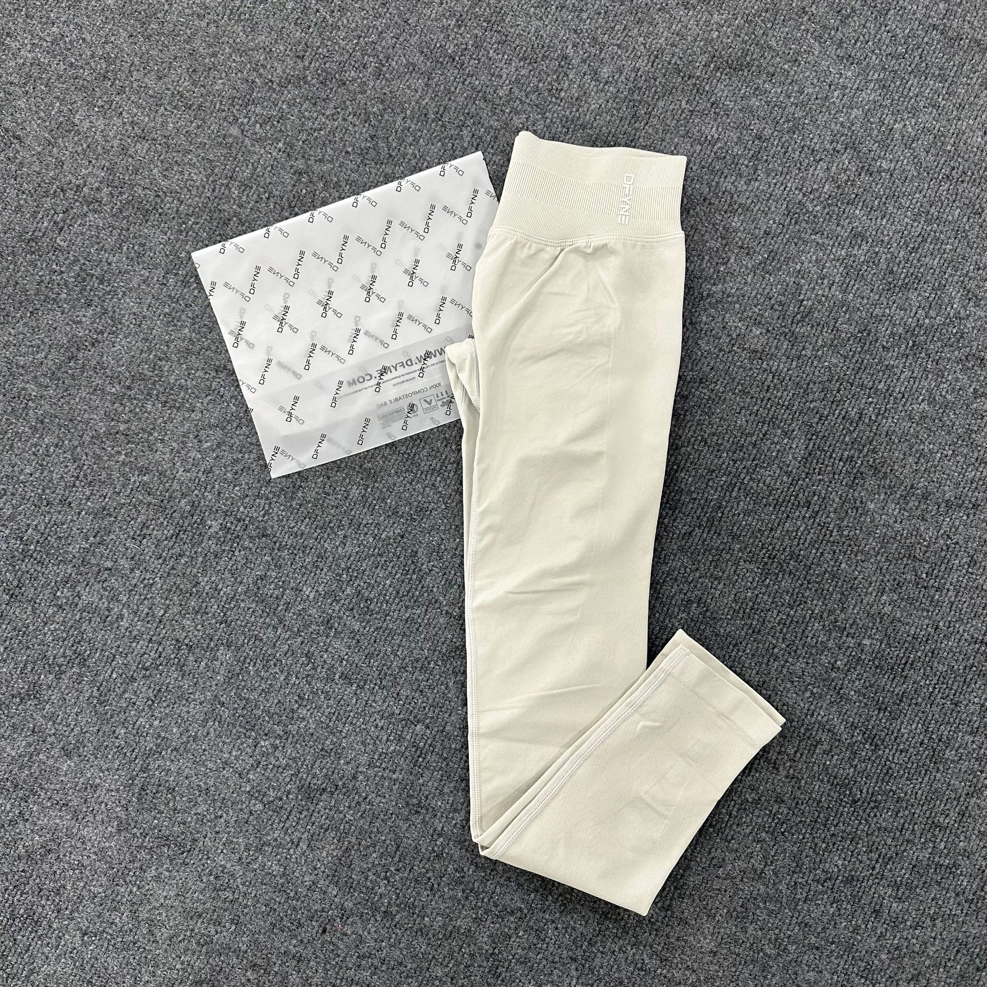 DF7-페더 그레이