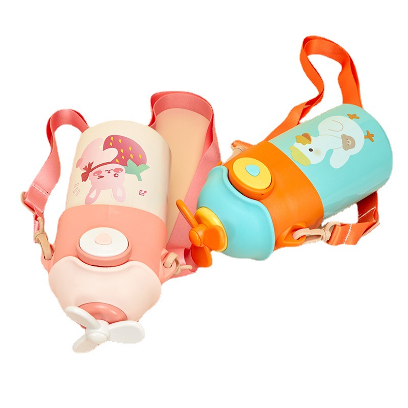 保温杯儿童吸管杯新款带玩具飞机 斜跨幼儿园小宝宝便携上学水壶