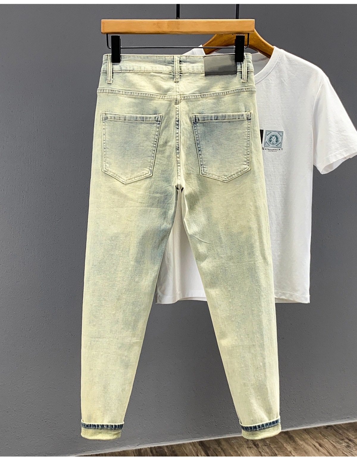 Jeans slim fit uomo in stile retro con strass ed elasticizzate_voghion.com