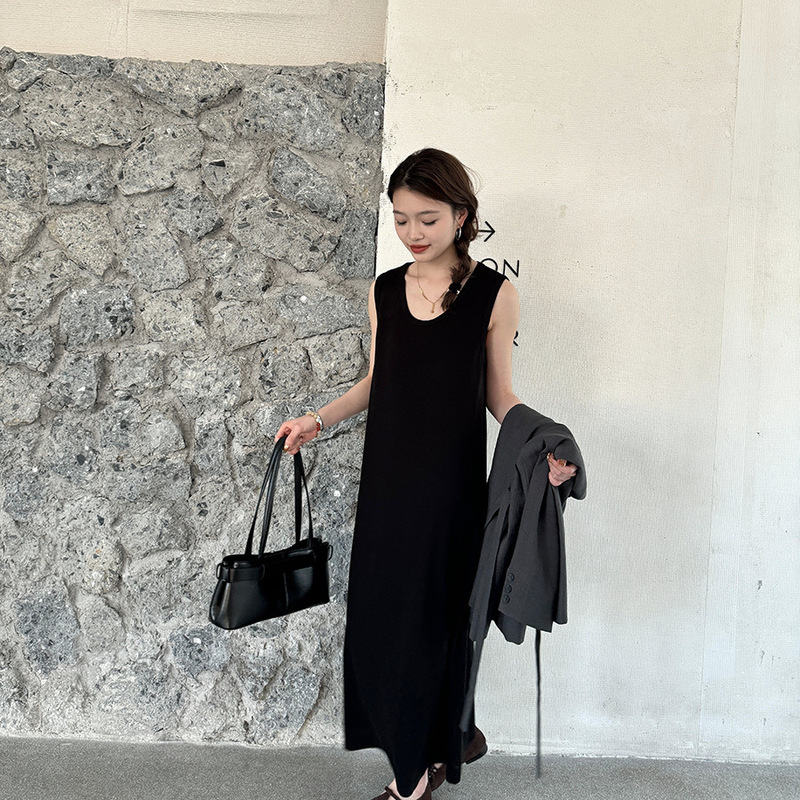 Leino Spring/Summer New Style Vest Long Dress with Small Embroidered Details on the Back for Women 2026 Korean Style Simple Comfortable Dress