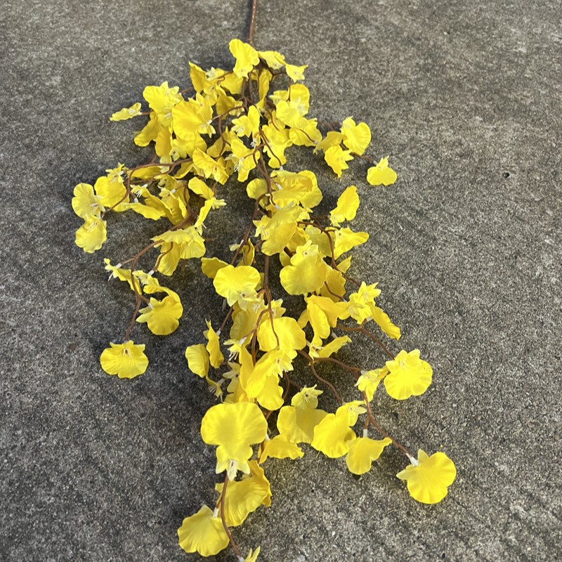 Nueva fábrica de flores artificiales de la boda amarillo leche amarillo limón amarillo fresco al aire libre Salón de la boda decoración flor falsa al por mayor