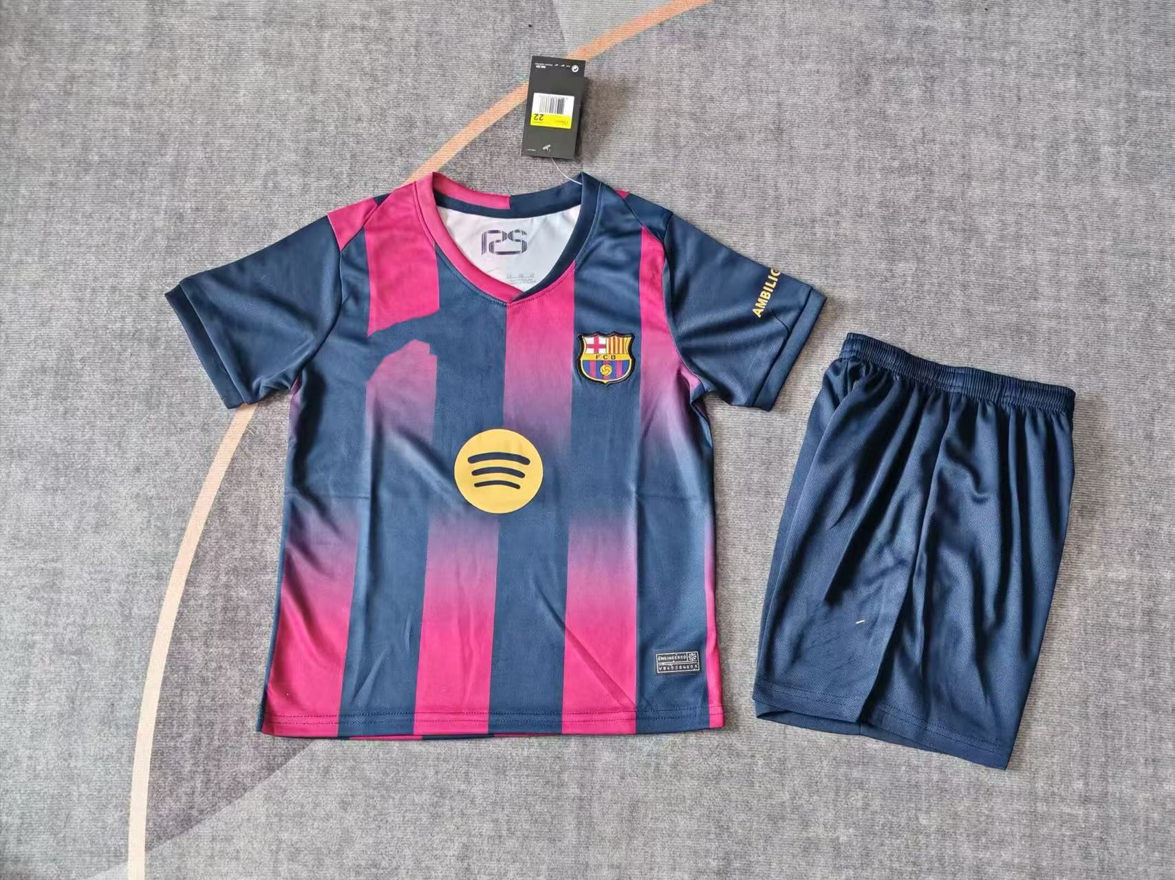 2526 Traje de casa del Barcelona / 16